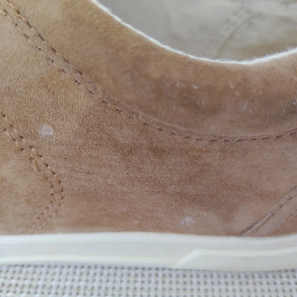 UGG Australia "Tomi" Chestnut Suede Casual Shoes. Size 9.5. Very Good Condition. - Picture 10 of 10